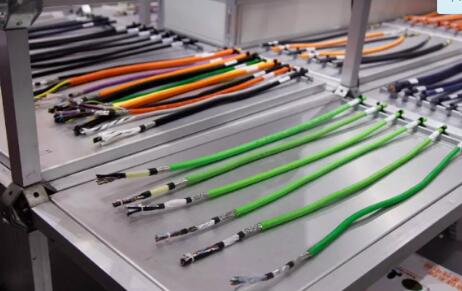 1550481833.jpg 機器人電纜.jpg